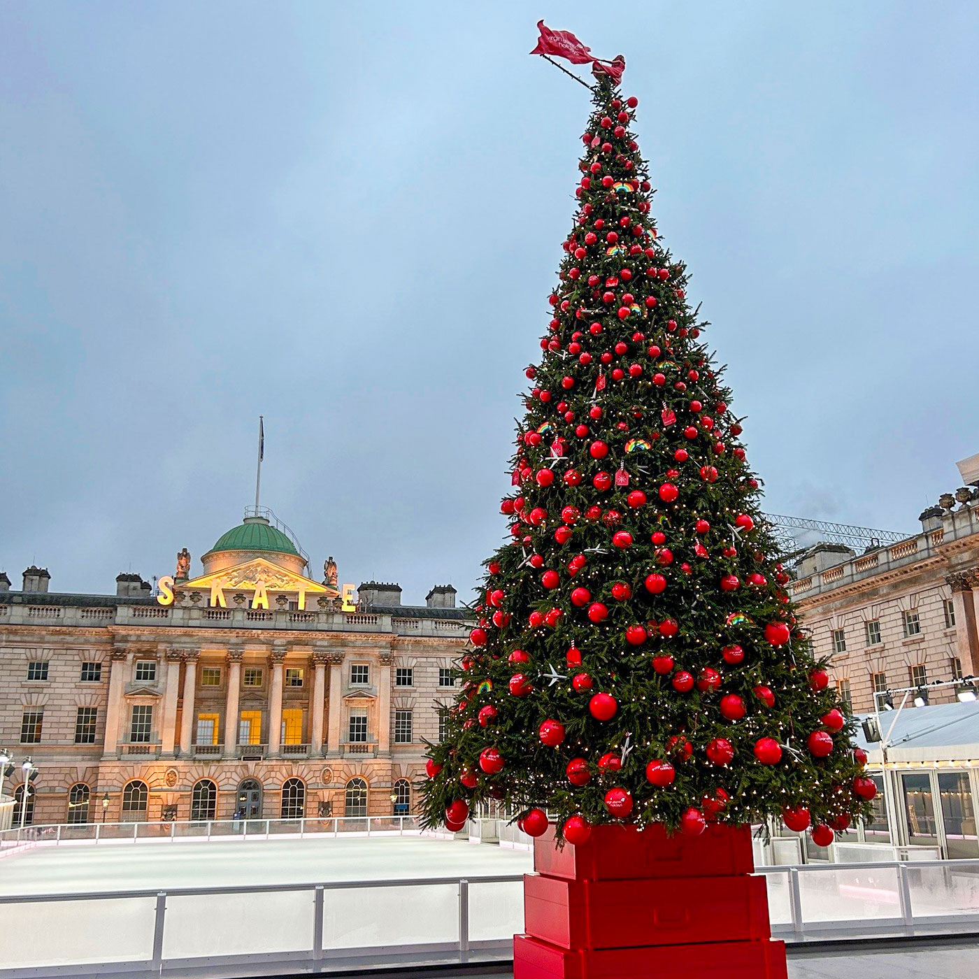 commercial christmas tree installation services