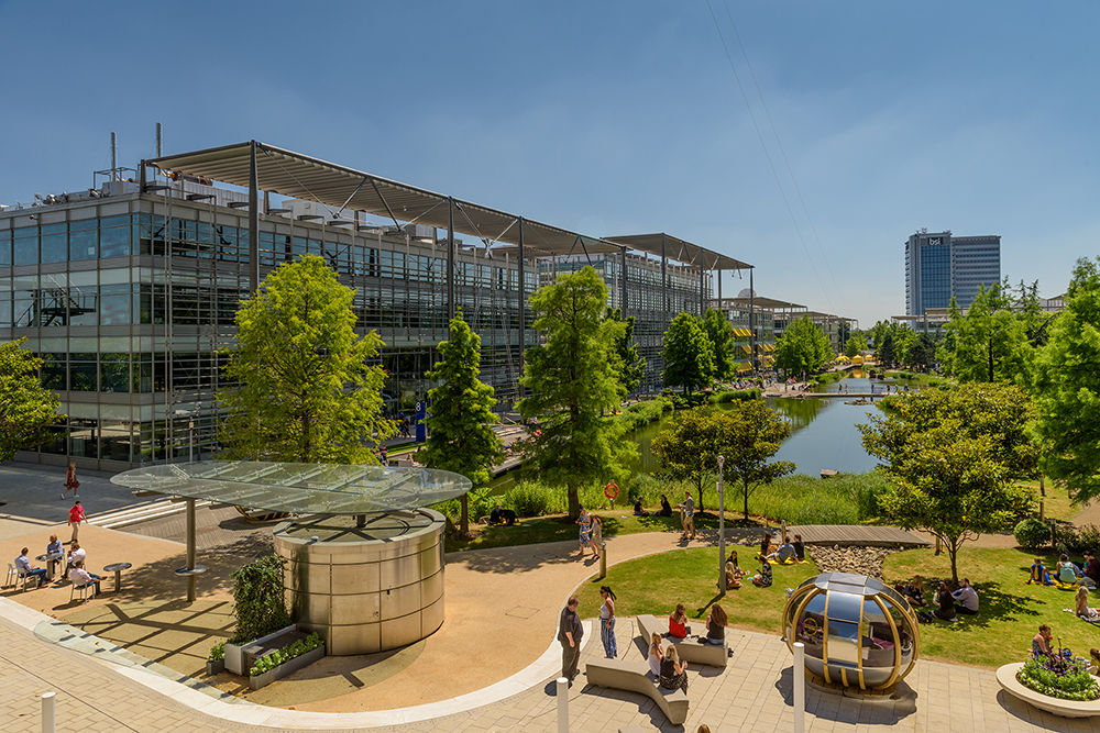 Chiswick Park - grounds maintenance and ESG support
