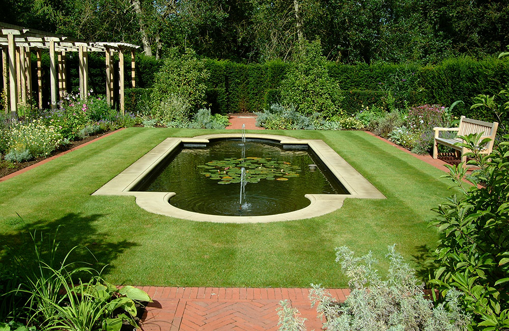 pond & lake construction services