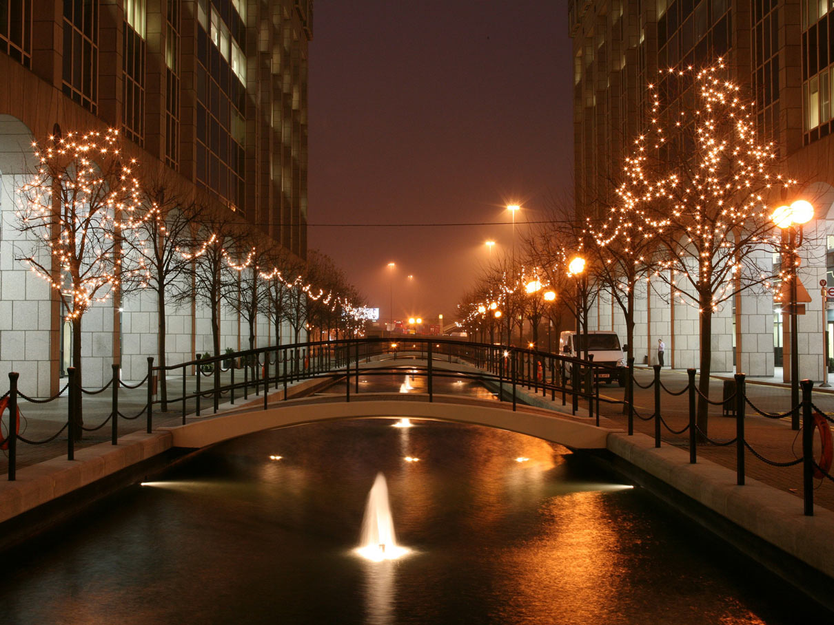 christmas light installations for city and town centres