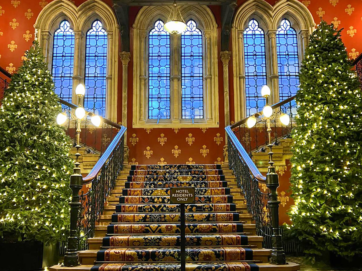 hotel lobby christmas tree installation