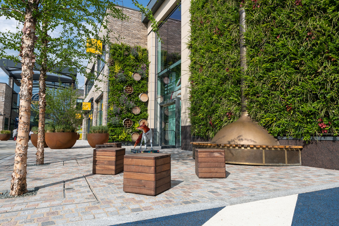 landscape construction retail streetscape fosse park